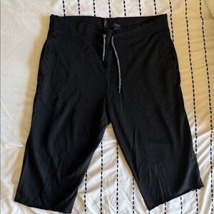 Loungewear Capri Shorts | Size: L
